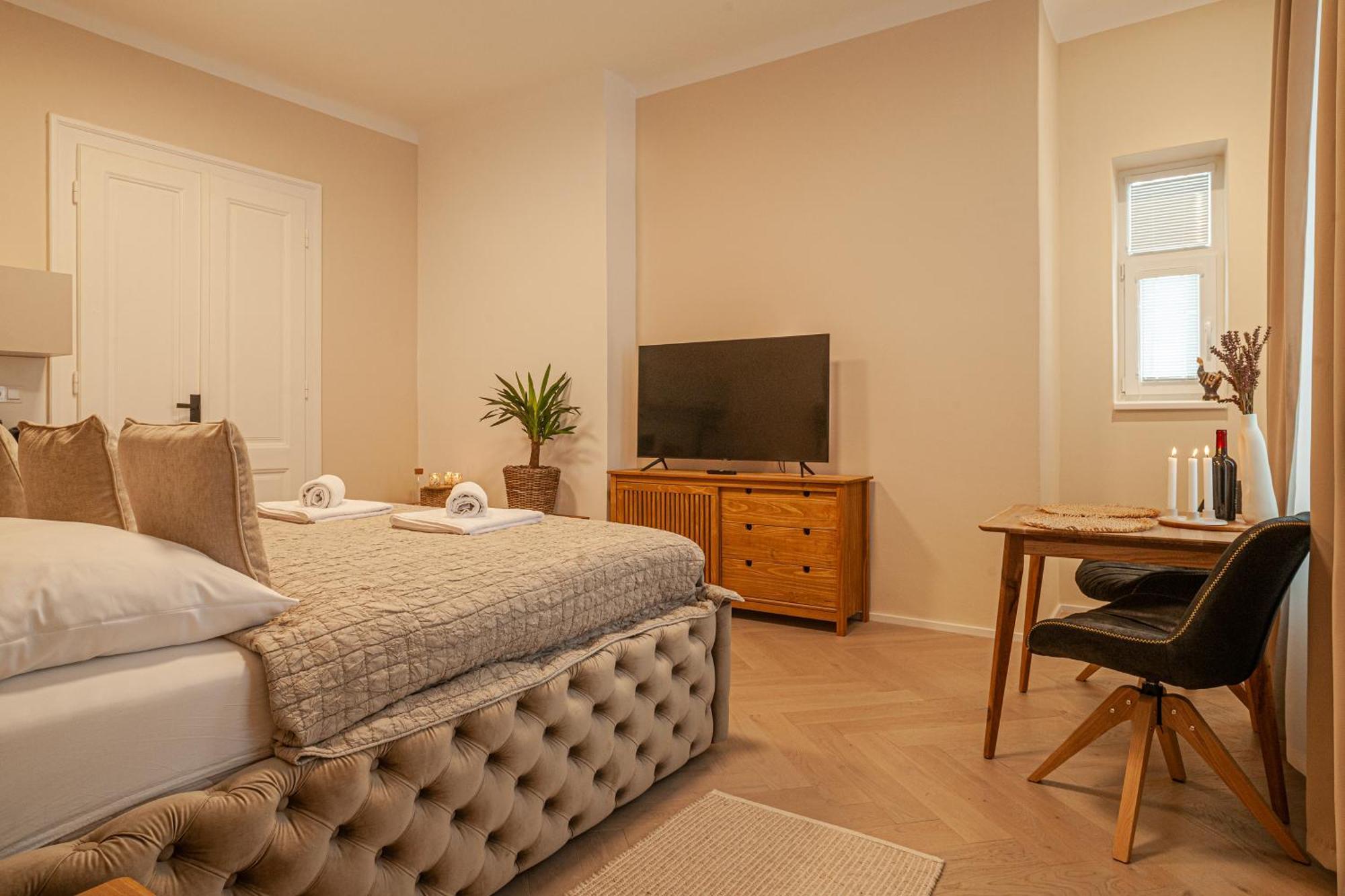 Sting Old Town Ostrava Apartment Bagian luar foto